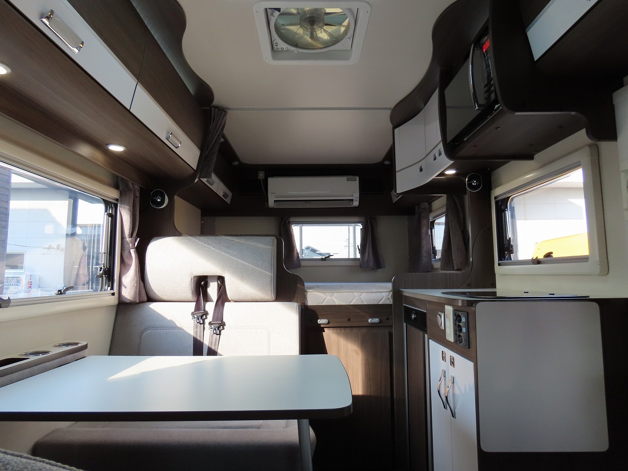 キャンピングカー キャブコン ｶﾑﾛｰﾄﾞ ﾅｯﾂRV ｸﾚｱ5.0XXｴﾎﾞﾘｭｰｼｮﾝ