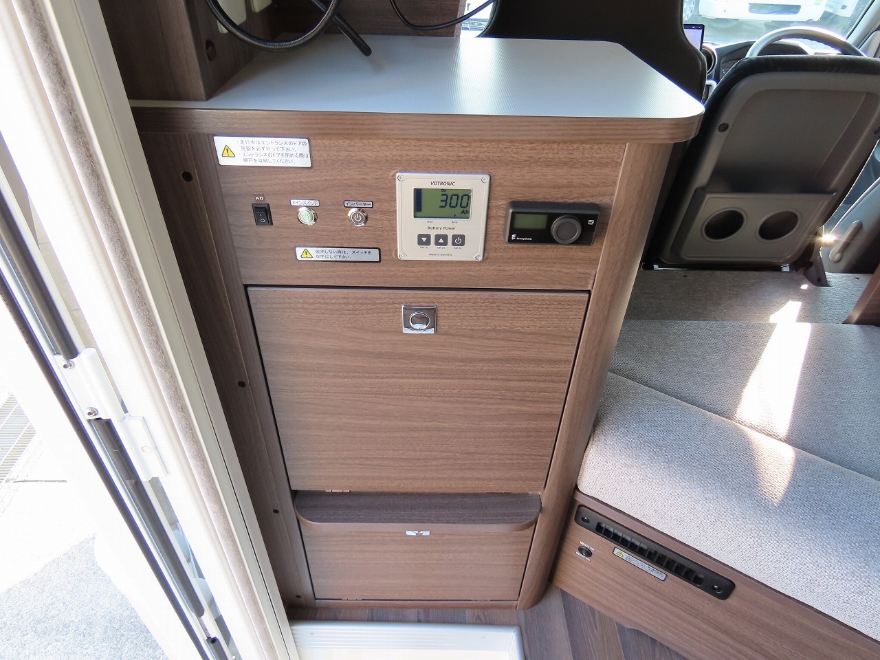 キャンピングカー キャブコン ｶﾑﾛｰﾄﾞ ﾅｯﾂRV ｸﾚｱ5.0XXｴﾎﾞﾘｭｰｼｮﾝ