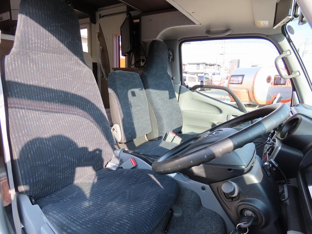 キャンピングカー キャブコン ｶﾑﾛｰﾄﾞ ﾅｯﾂRV ｸﾚｱ5.0XXｴﾎﾞﾘｭｰｼｮﾝ