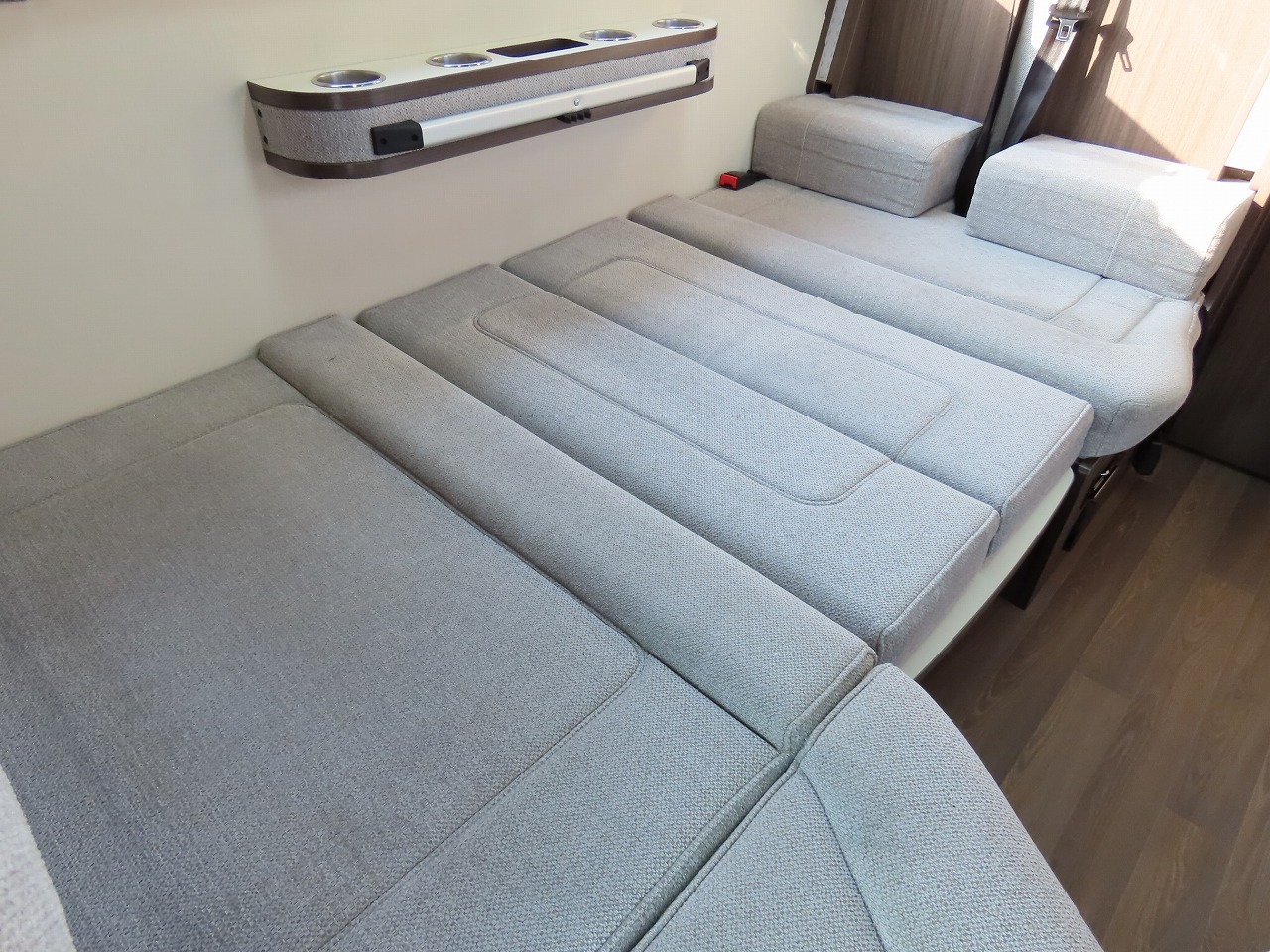 キャンピングカー キャブコン ｶﾑﾛｰﾄﾞ ﾅｯﾂRV ｸﾚｱ5.0XXｴﾎﾞﾘｭｰｼｮﾝ