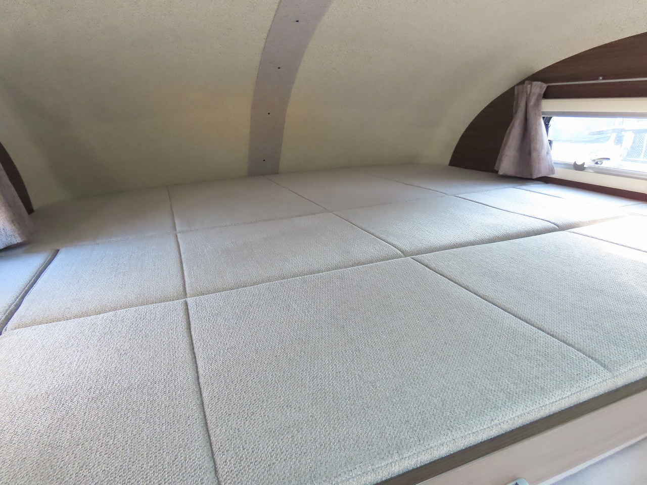 キャンピングカー キャブコン ｶﾑﾛｰﾄﾞ ﾅｯﾂRV ｸﾚｱ5.0XXｴﾎﾞﾘｭｰｼｮﾝ