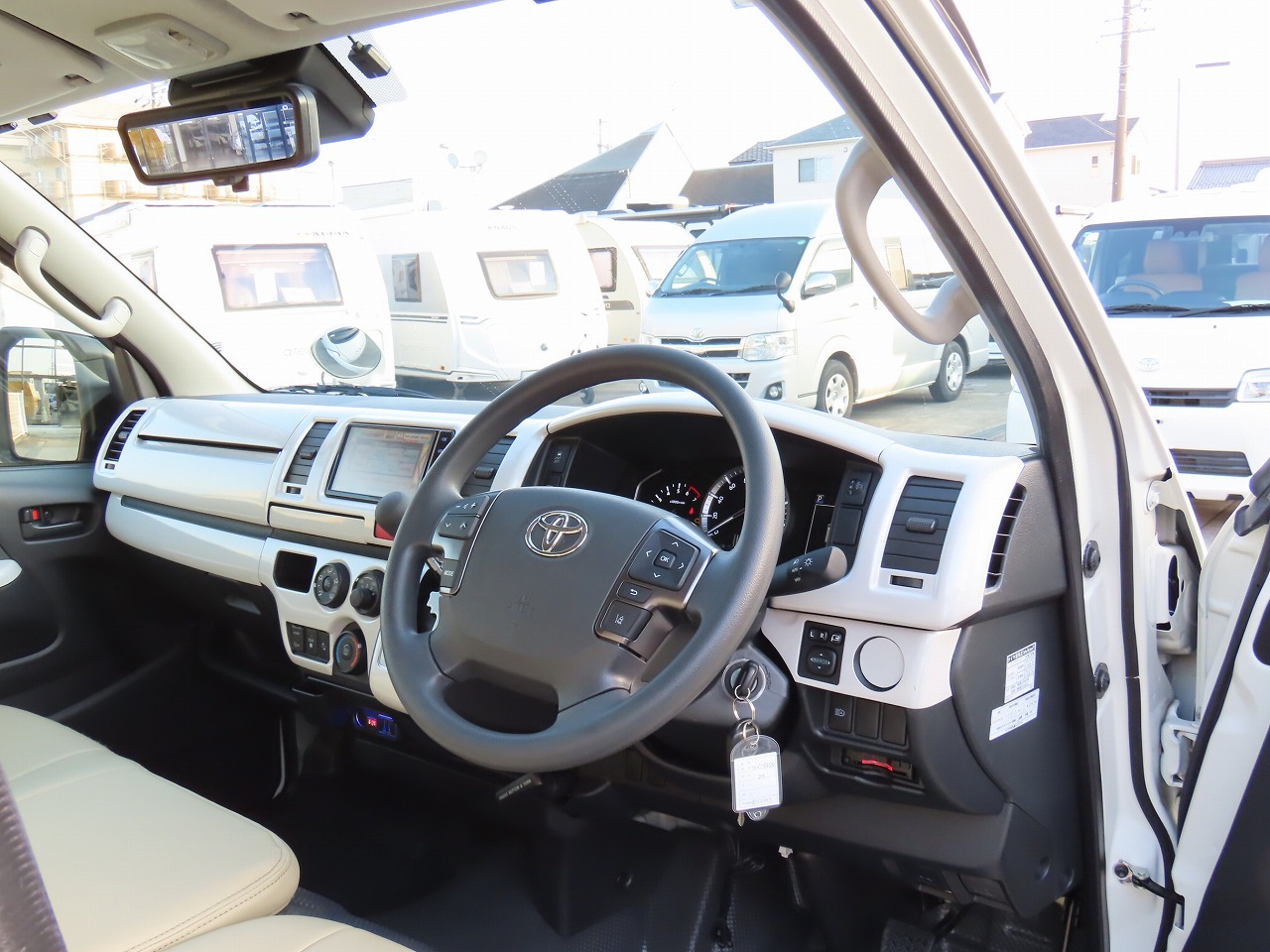 キャンピングカー バンコン ﾊｲｴｰｽ RVﾋﾞｯｸﾌｯﾄ ｽｳｨﾝｸﾞN4.7