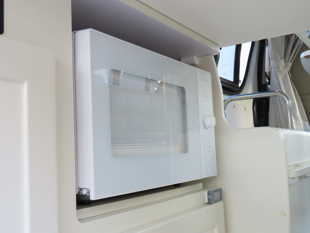 キャンピングカー バンコン ﾊｲｴｰｽ RVﾋﾞｯｸﾌｯﾄ ｽｳｨﾝｸﾞN4.7