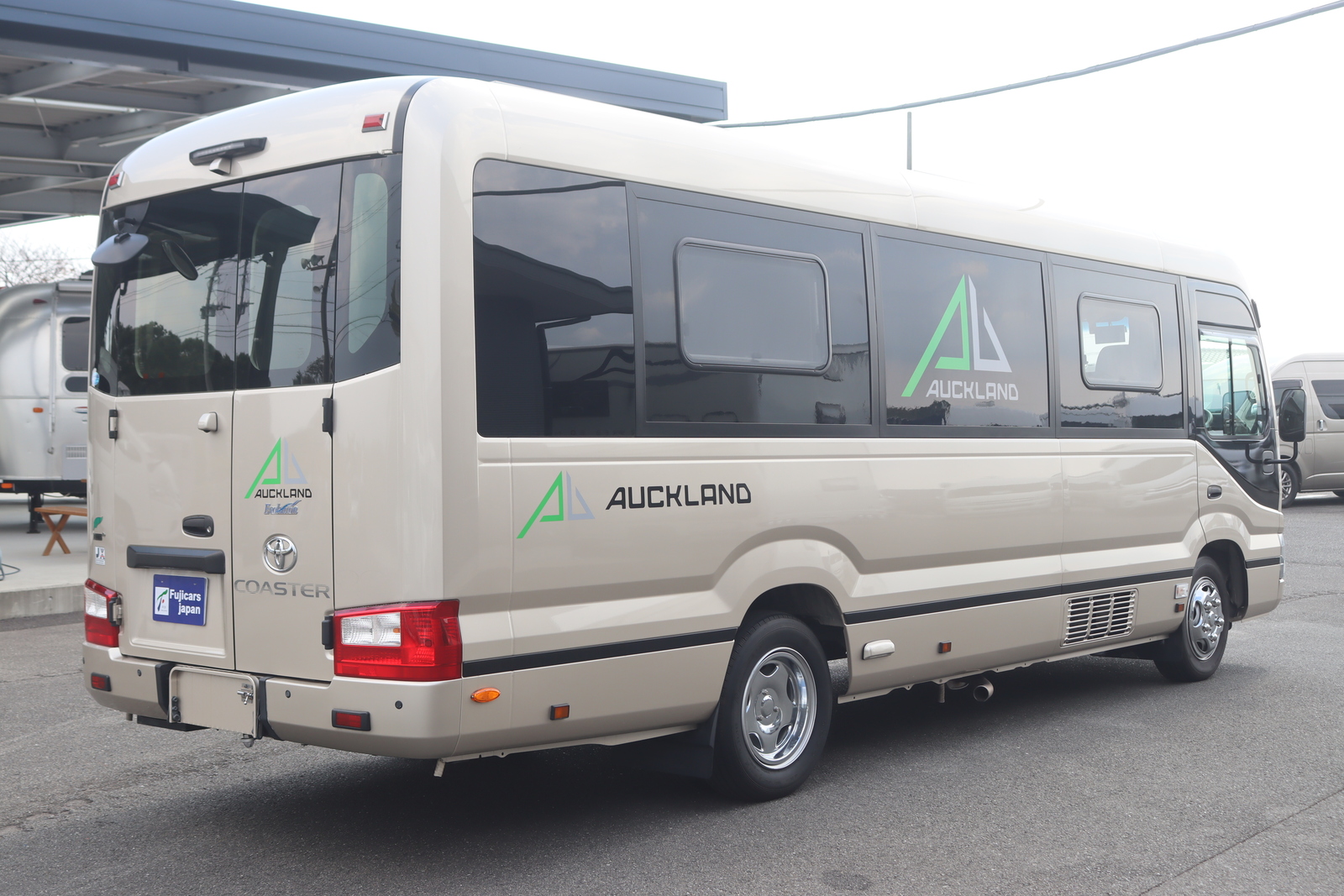 キャンピングカー バスコン ｺｰｽﾀｰ ﾅｯﾂRV ｵｰｸﾗﾝﾄﾞ ﾊｲﾊﾟｰｴﾎﾞ