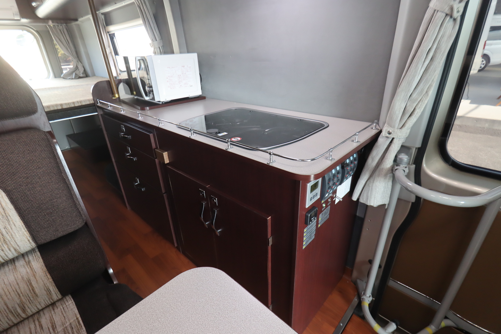 キャンピングカー バスコン ｺｰｽﾀｰ ﾅｯﾂRV ｵｰｸﾗﾝﾄﾞ ﾊｲﾊﾟｰｴﾎﾞ