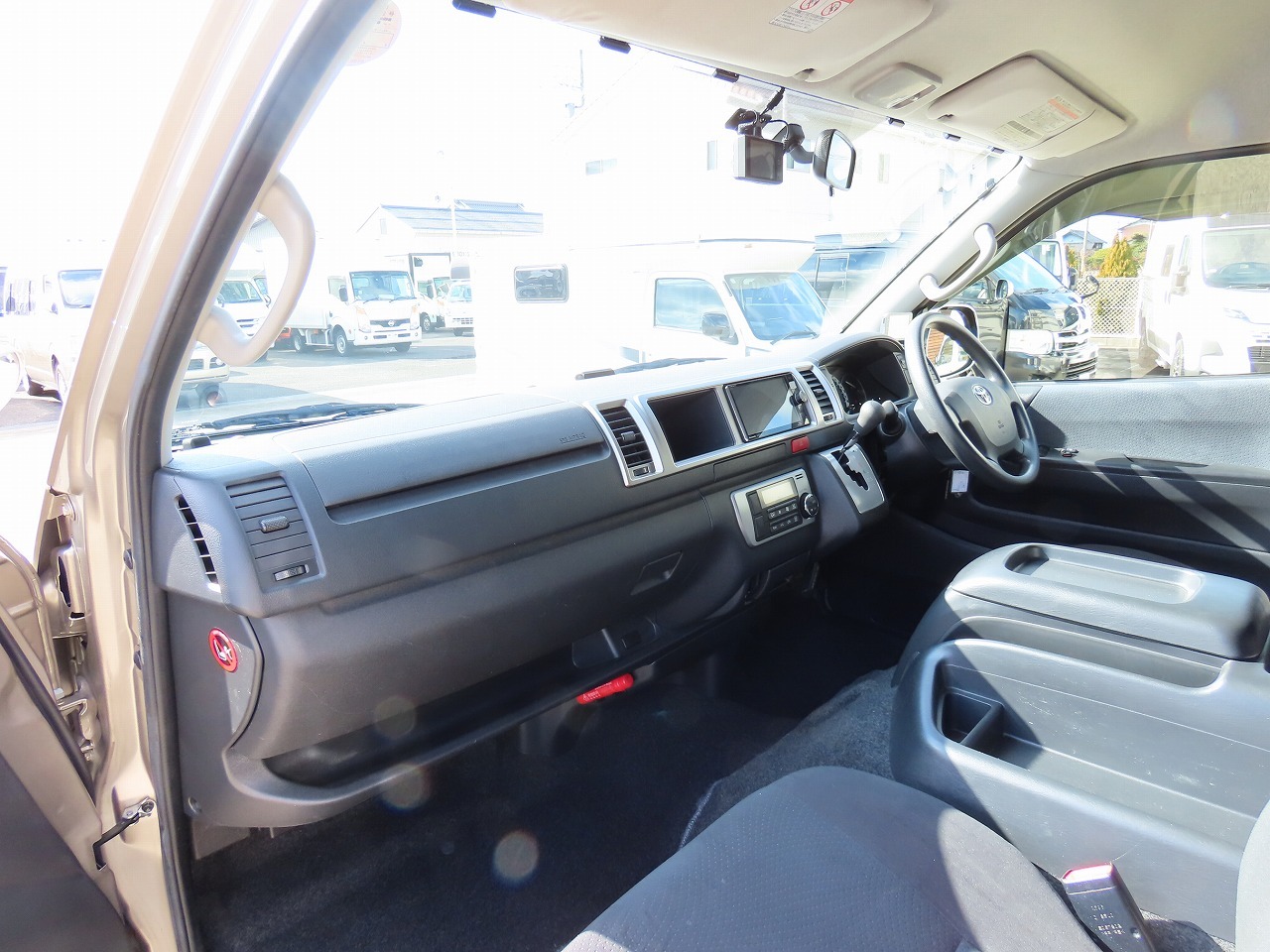 キャンピングカー バンコン ﾊｲｴｰｽ ﾅｯﾂRV ﾘｰｸ 4WD