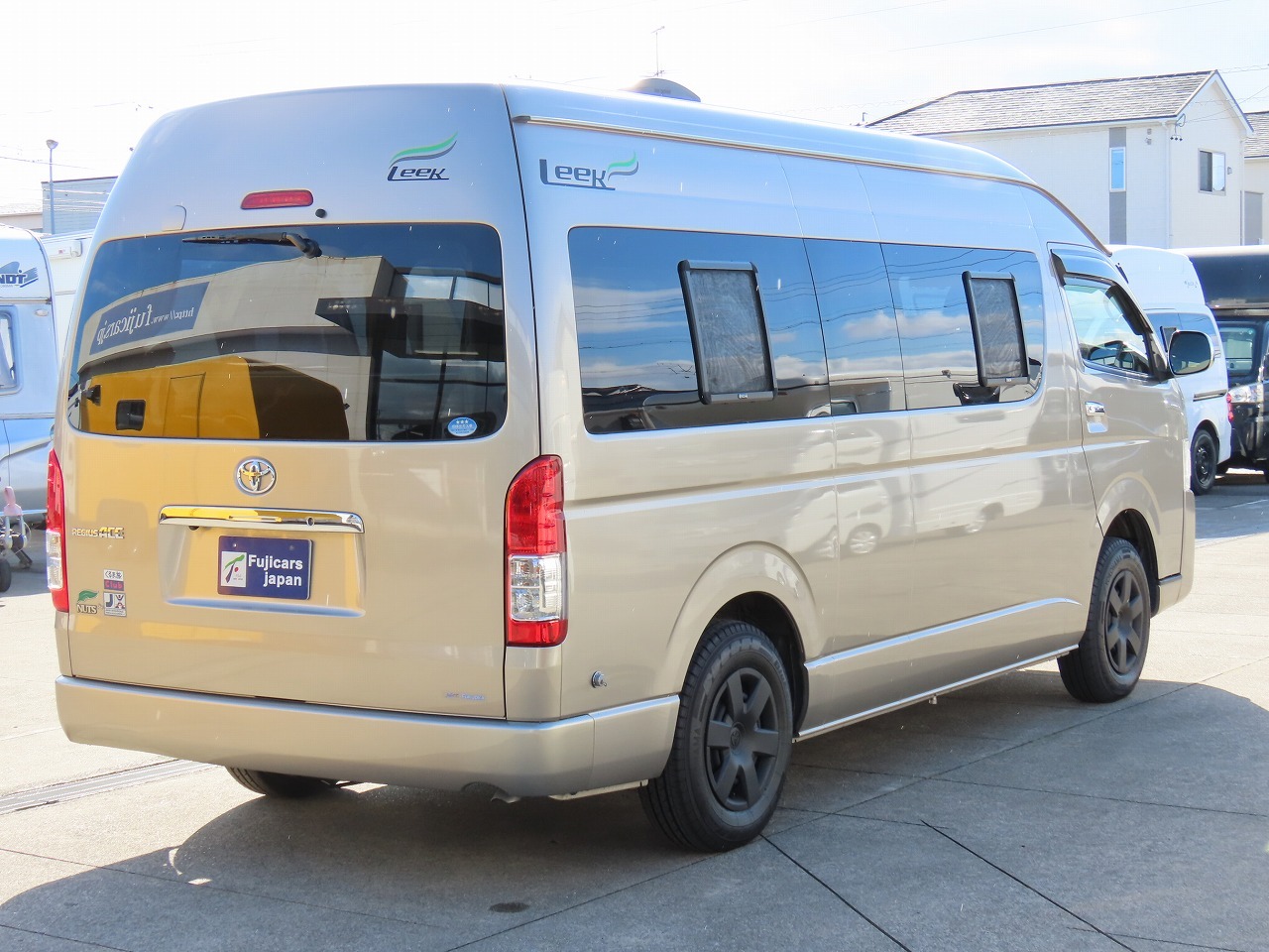 キャンピングカー バンコン ﾊｲｴｰｽ ﾅｯﾂRV ﾘｰｸ 4WD