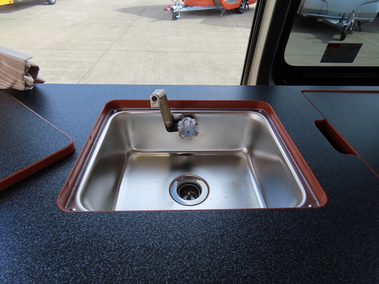 キャンピングカー バンコン ﾊｲｴｰｽ ﾅｯﾂRV ﾘｰｸ 4WD