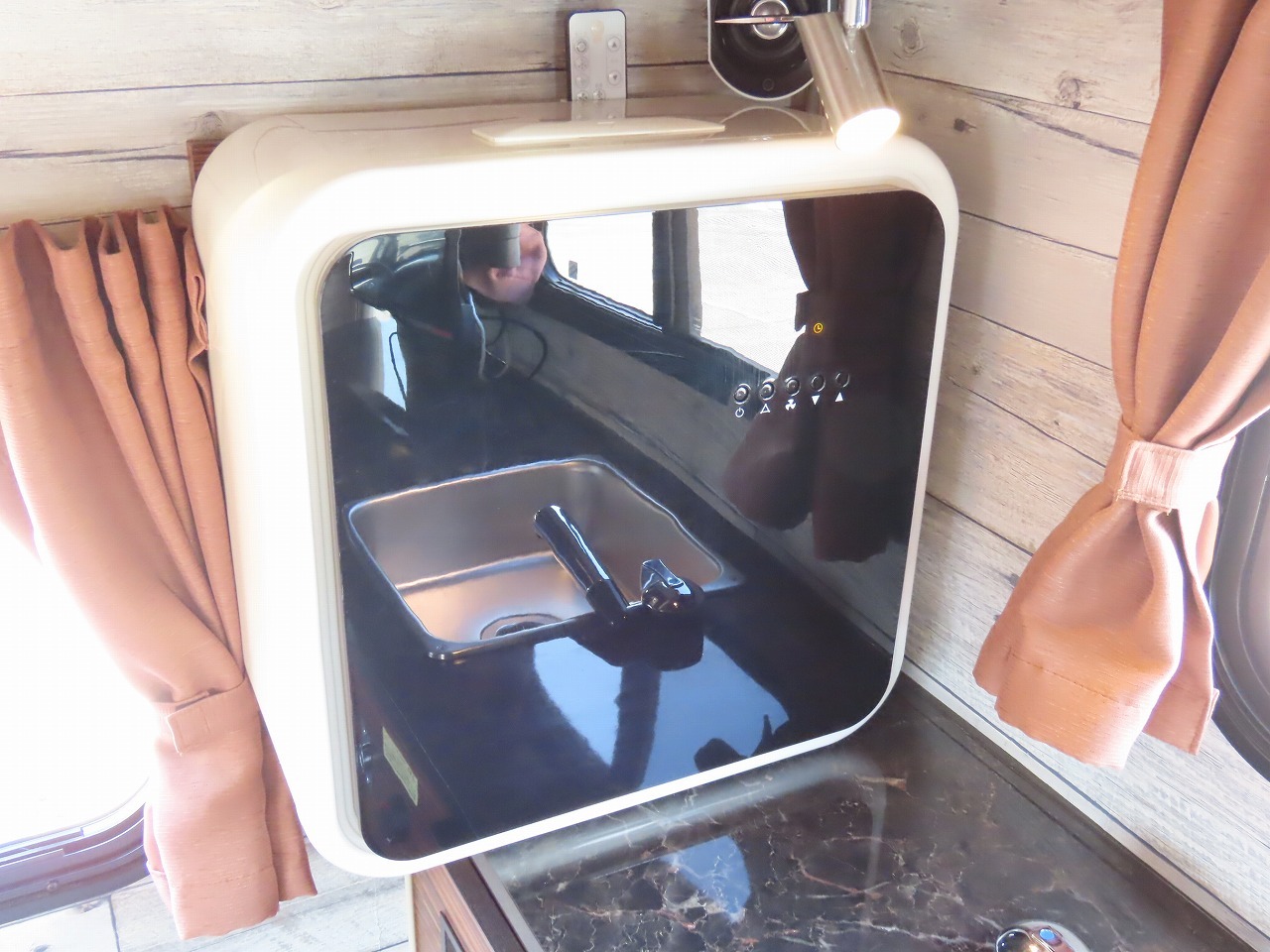 キャンピングカー 軽キャンパー ﾋﾟｸｼｽ ﾐｽﾃｨｯｸ ﾚｼﾞｽﾄﾛ 4WD