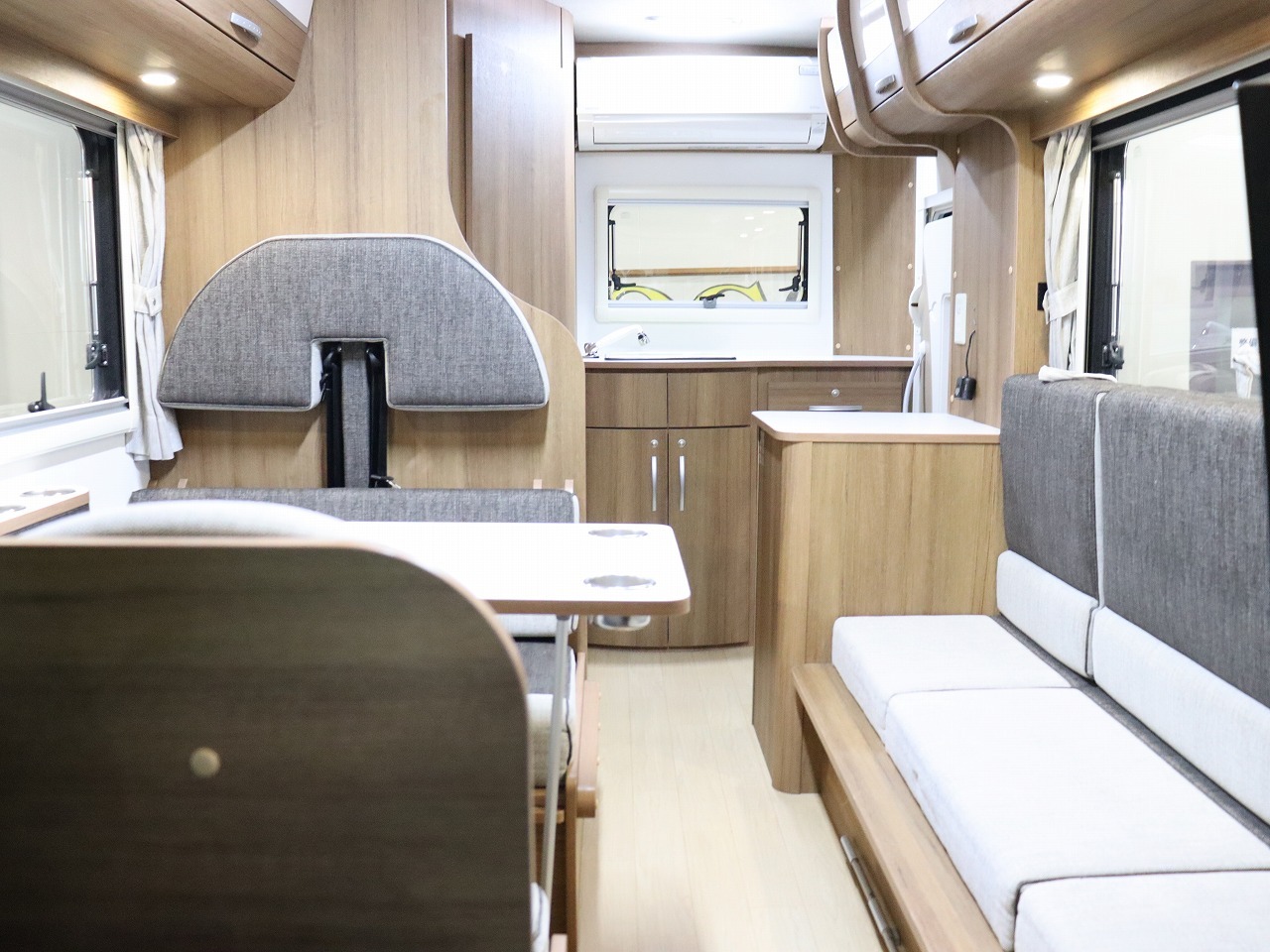 キャンピングカー キャブコン ｶﾑﾛｰﾄﾞ 東和ﾓｰﾀｰｽ ｳﾞｫｰﾝﾉｲﾝ 4WD　AC