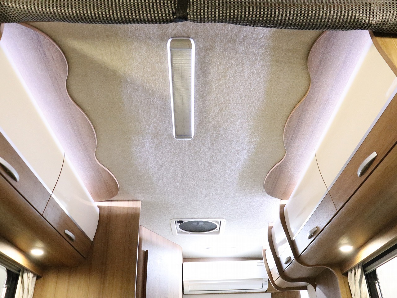 キャンピングカー キャブコン ｶﾑﾛｰﾄﾞ 東和ﾓｰﾀｰｽ ｳﾞｫｰﾝﾉｲﾝ 4WD　AC