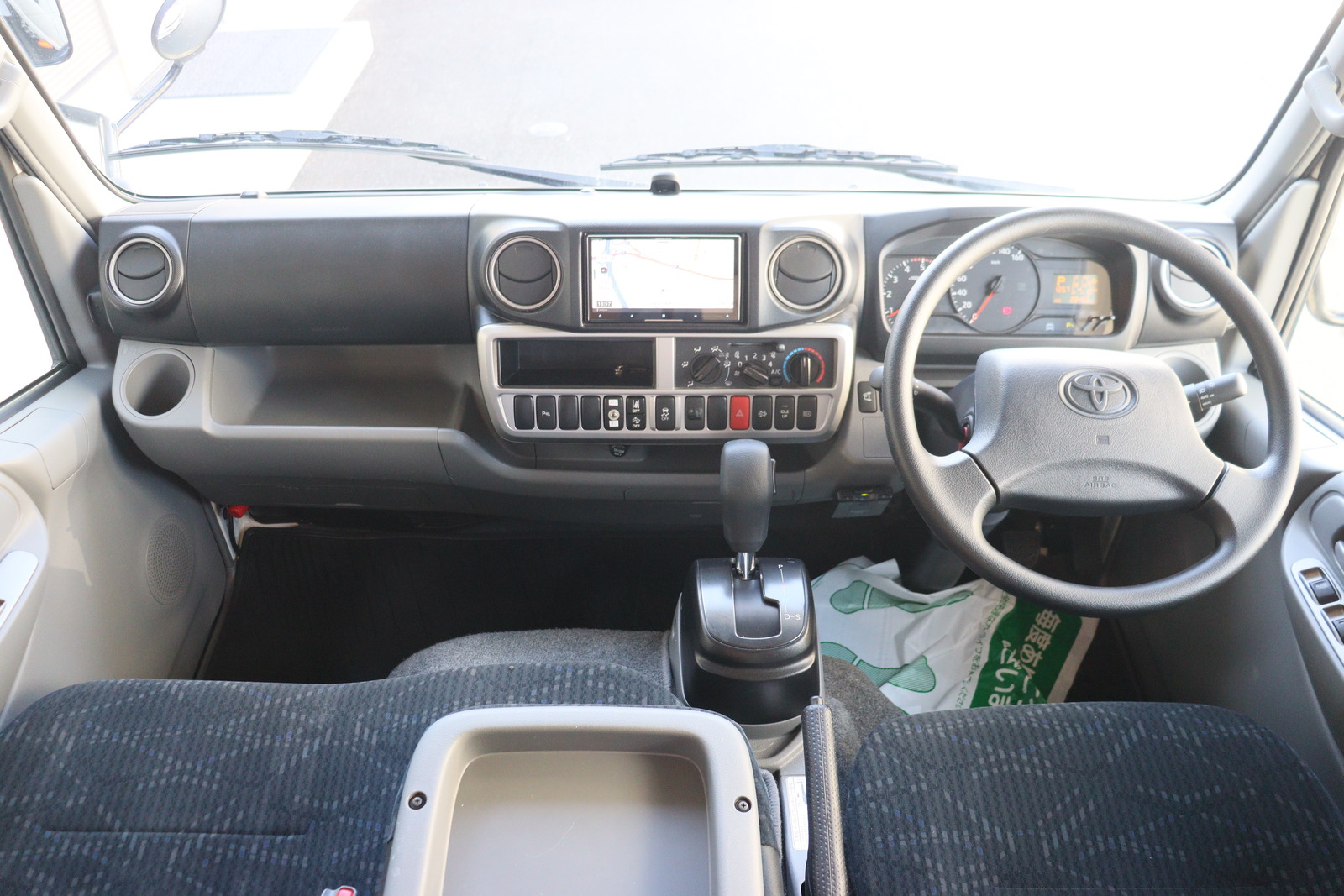 キャンピングカー キャブコン ｶﾑﾛｰﾄﾞ ﾅｯﾂRV ｸﾚｿﾝｼﾞｬｰﾆｰW Li