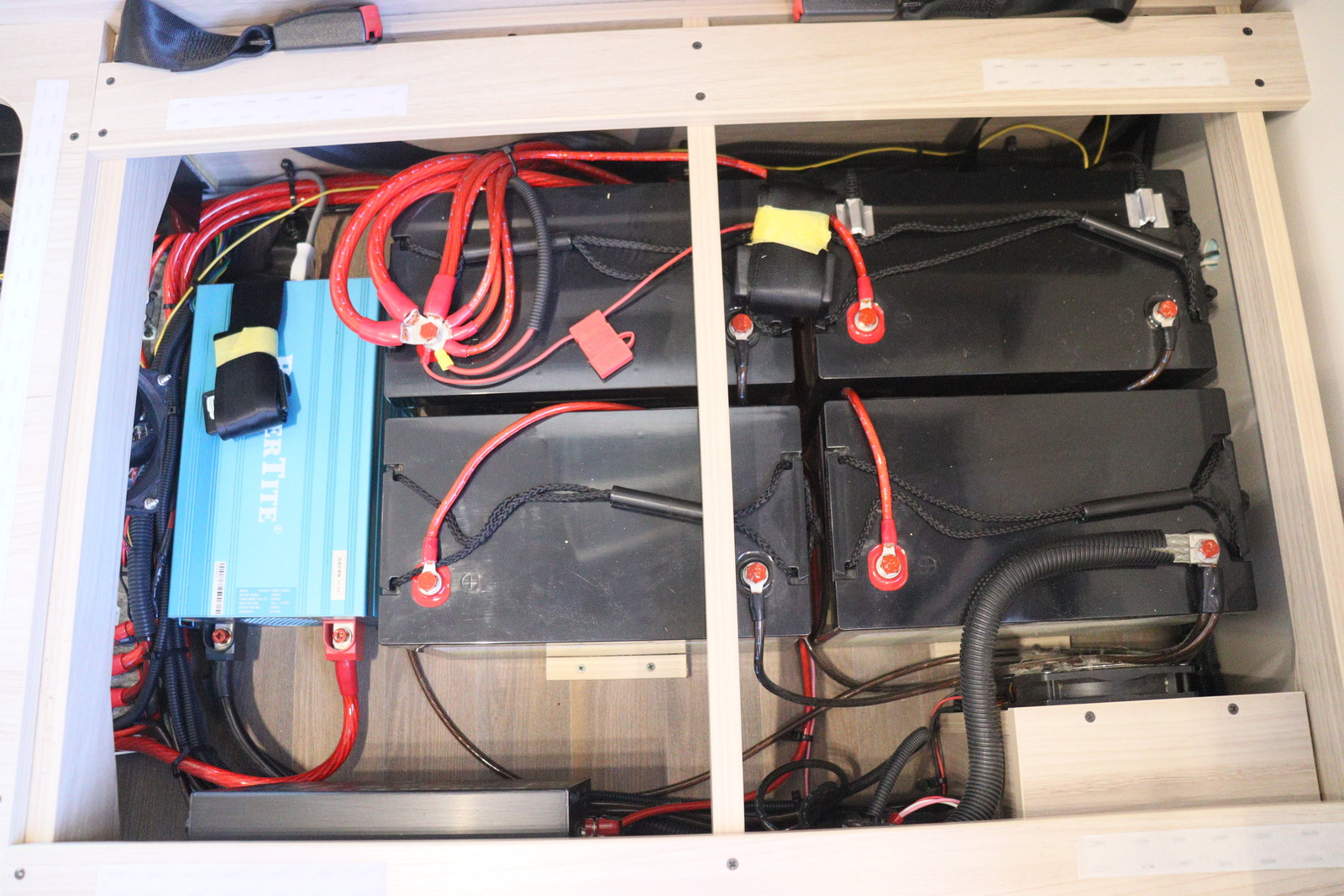 キャンピングカー キャブコン ｶﾑﾛｰﾄﾞ ﾅｯﾂRV ｸﾚｿﾝｼﾞｬｰﾆｰW Li