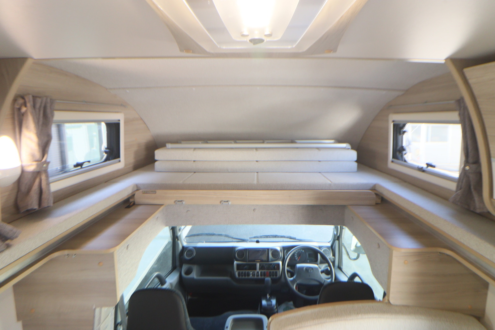 キャンピングカー キャブコン ｶﾑﾛｰﾄﾞ ﾅｯﾂRV ｸﾚｿﾝｼﾞｬｰﾆｰW Li