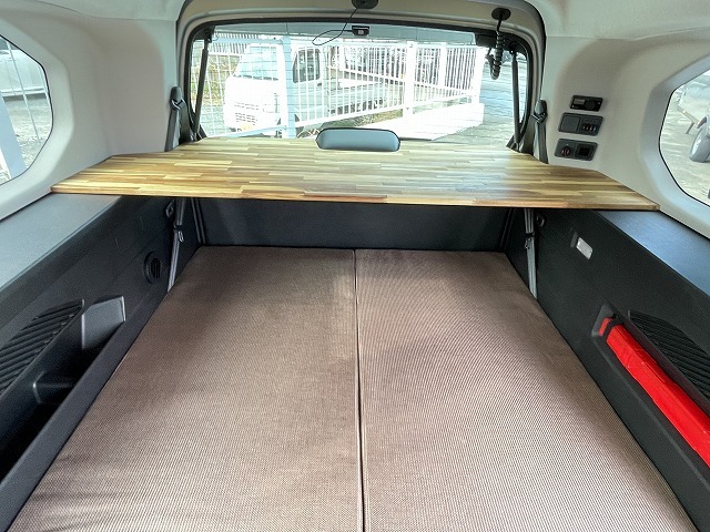 キャンピングカー バンコン ﾍﾞﾙﾗﾝｺﾞ ﾛﾝｸﾞ ﾎﾜｲﾄﾊｳｽ ｿﾚｲﾕ FF暖房