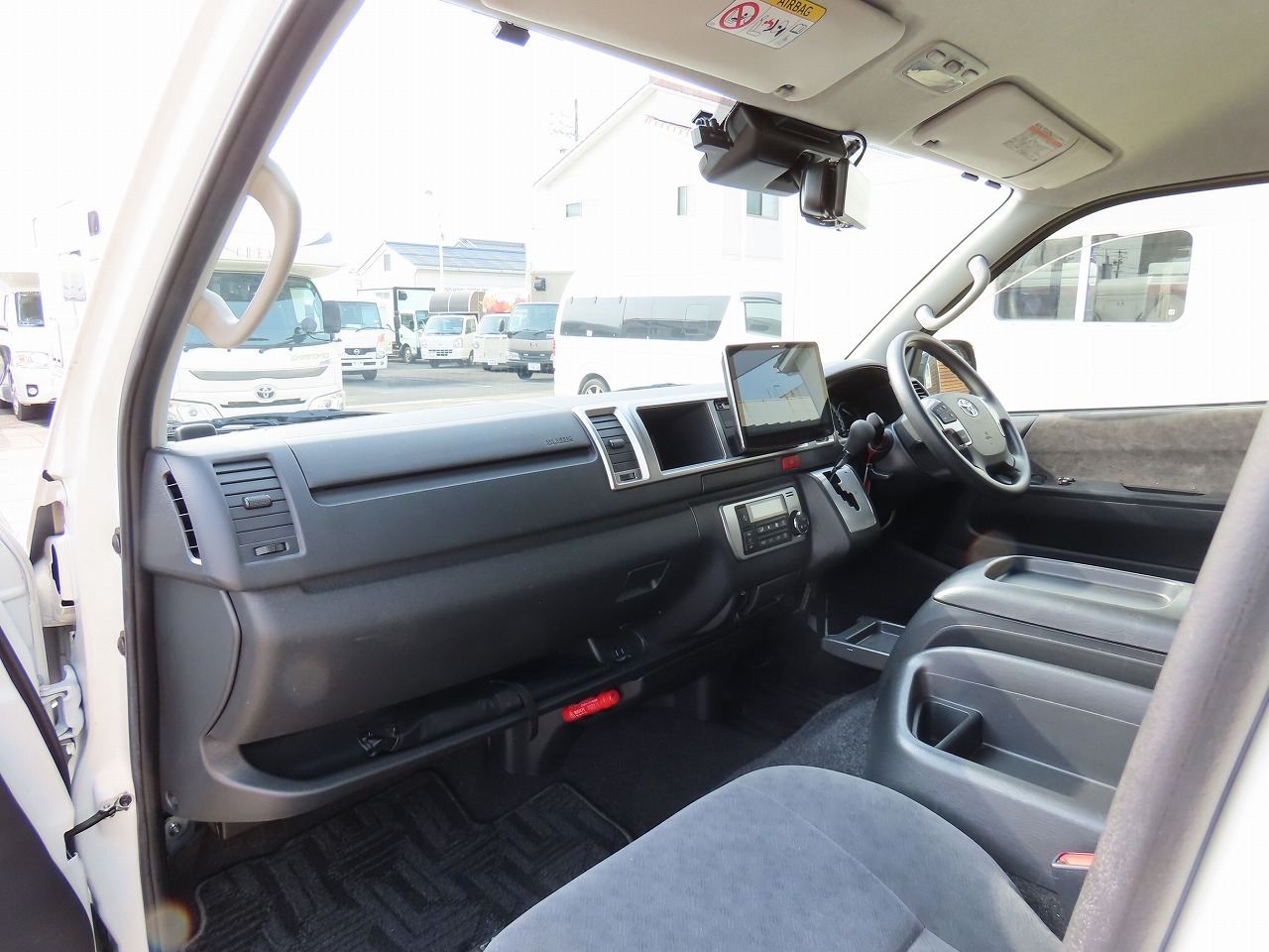 キャンピングカー バンコン ﾊｲｴｰｽ FOCS DS-Fｽﾀｲﾙ