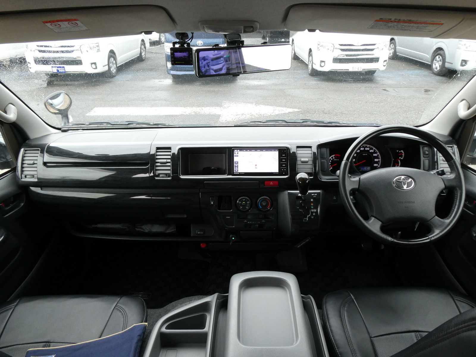 キャンピングカー バンコン AtoZ　ｱﾒﾘｱ　ﾏｯｸｽﾌｧﾝ　外部充電　寒冷地仕様