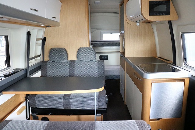 キャンピングカー バンコン ﾊｲｴｰｽ ﾄｲﾌｧｸﾄﾘｰ GTｸﾞﾗﾝﾃﾞ 4WD