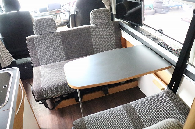 キャンピングカー バンコン ﾊｲｴｰｽ ﾄｲﾌｧｸﾄﾘｰ GTｸﾞﾗﾝﾃﾞ 4WD