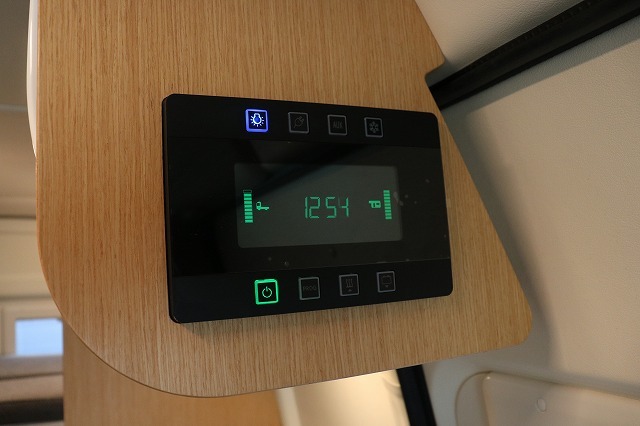 キャンピングカー バンコン ﾊｲｴｰｽ ﾄｲﾌｧｸﾄﾘｰ GTｸﾞﾗﾝﾃﾞ 4WD