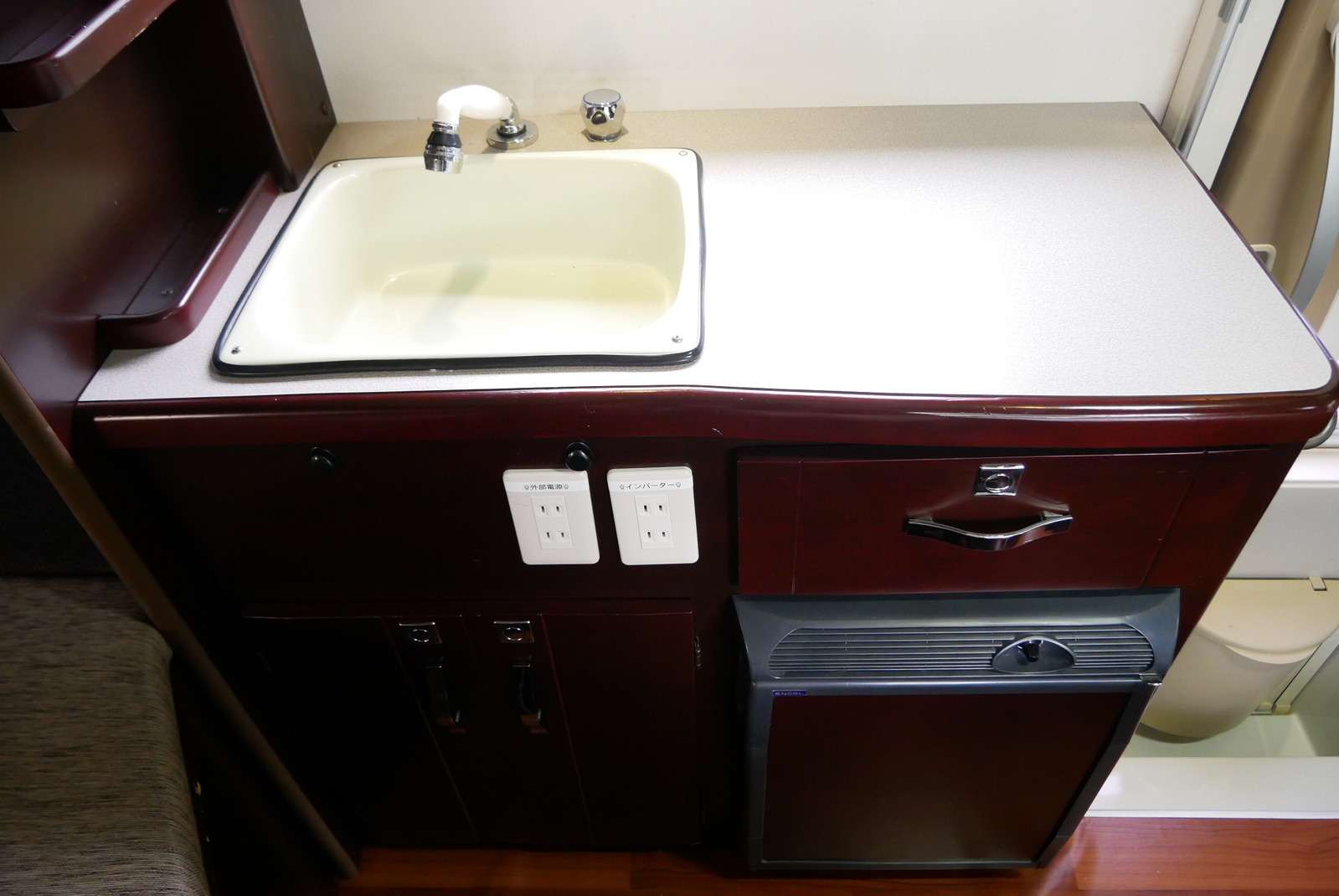 キャンピングカー キャブコン ﾊﾞﾈｯﾄ ﾅｯﾂRV ﾏｯｼｭ 家庭用ｴｱｺﾝ ﾘﾁｳﾑ