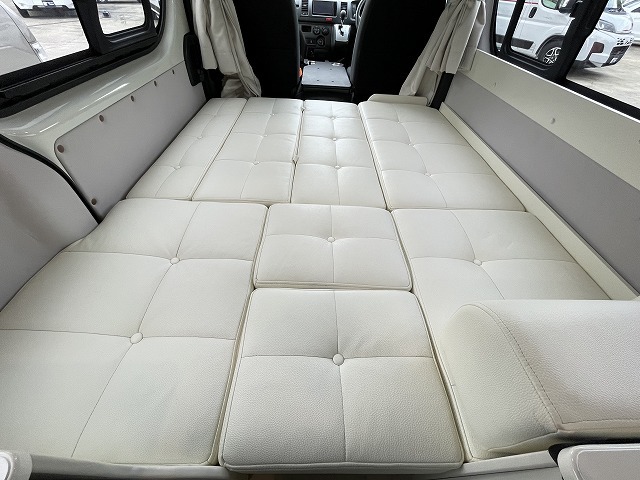 キャンピングカー バンコン ﾊｲｴｰｽ RVﾋﾞｯｸﾌｯﾄ ｽｳｨﾝｸﾞN4.7