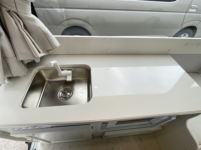 キャンピングカー バンコン ﾊｲｴｰｽ RVﾋﾞｯｸﾌｯﾄ ｽｳｨﾝｸﾞN4.7