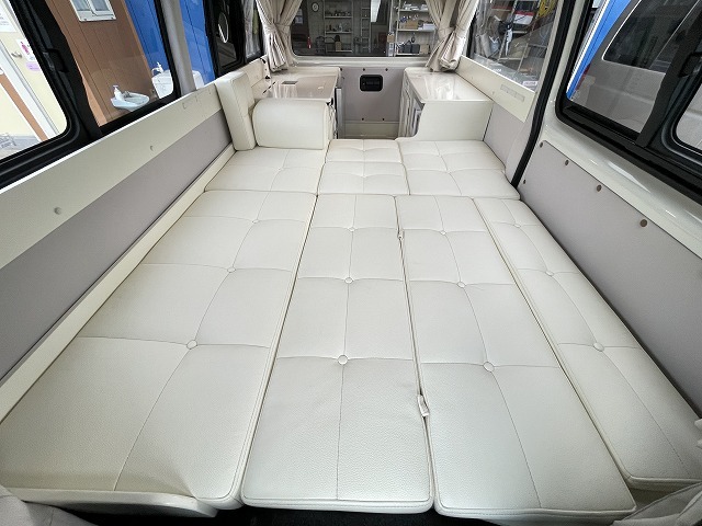 キャンピングカー バンコン ﾊｲｴｰｽ RVﾋﾞｯｸﾌｯﾄ ｽｳｨﾝｸﾞN4.7