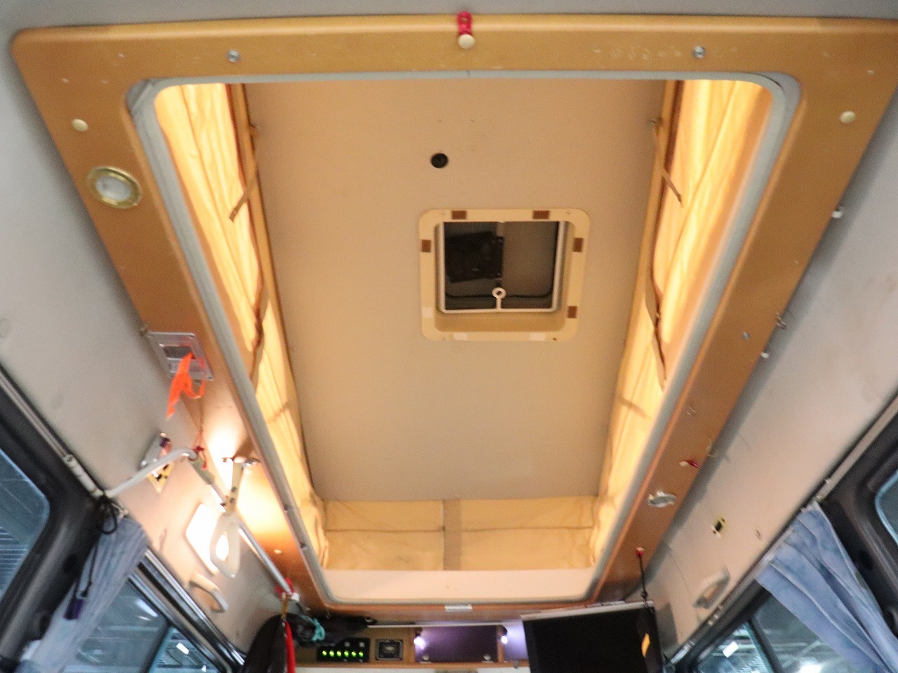 キャンピングカー バンコン ﾎﾞﾝｺﾞ ｷｬﾝﾋﾟﾝｸﾞｶｰ広島 ﾌﾟﾁ 4WD