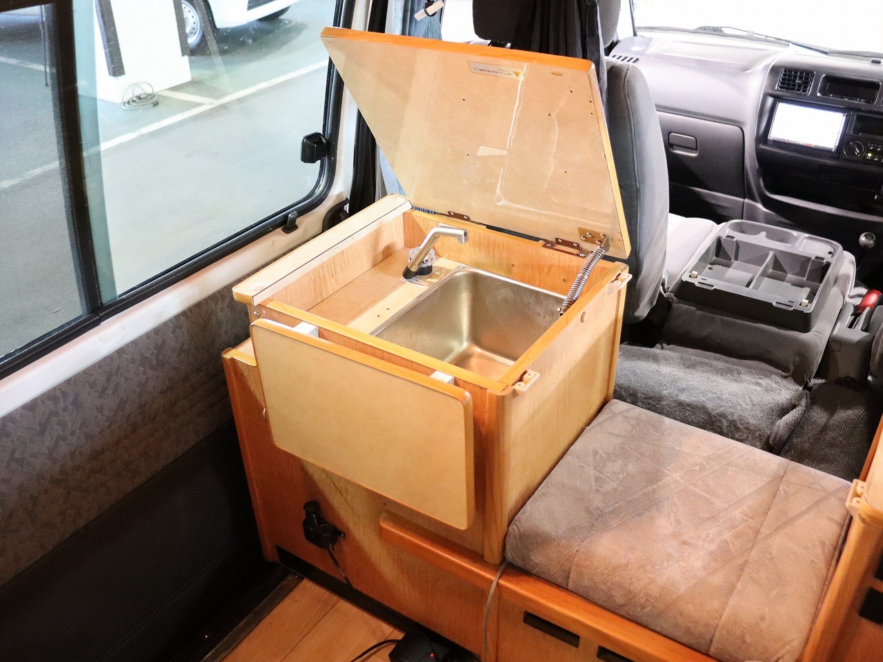 キャンピングカー バンコン ﾎﾞﾝｺﾞ ｷｬﾝﾋﾟﾝｸﾞｶｰ広島 ﾌﾟﾁ 4WD