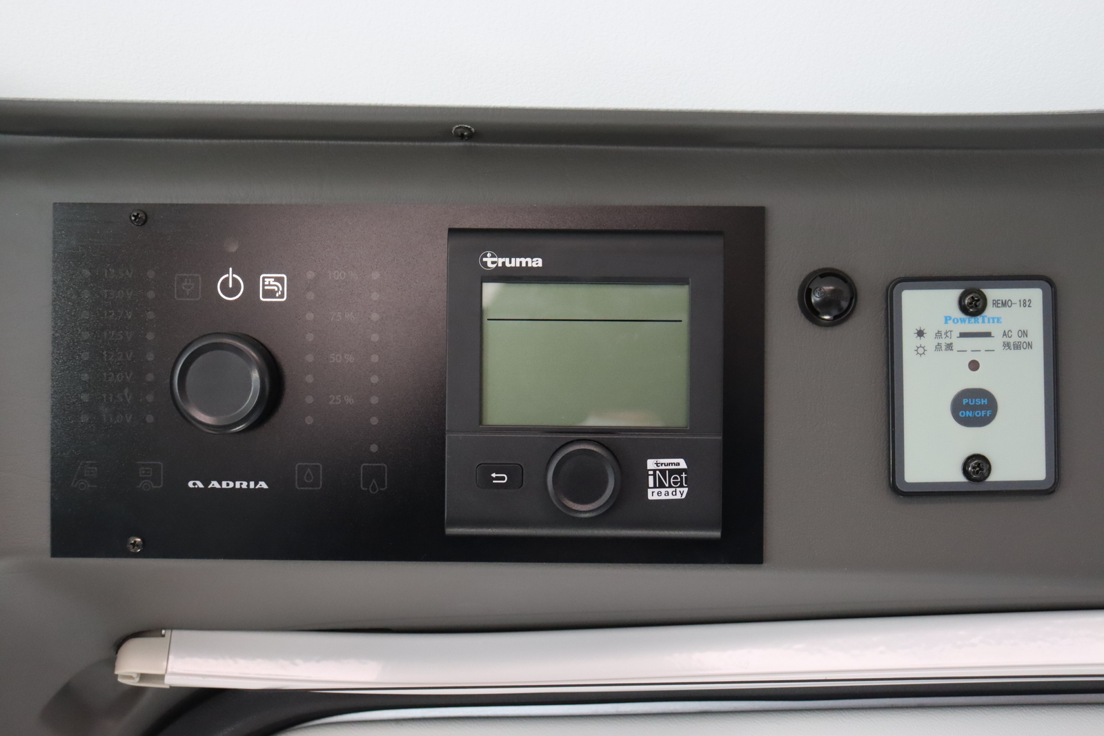 キャンピングカー バンコン ﾃﾞｭｶﾄ ｱﾄﾞﾘｱ ﾂｲﾝ540SPﾌﾟﾗｽ 9AT