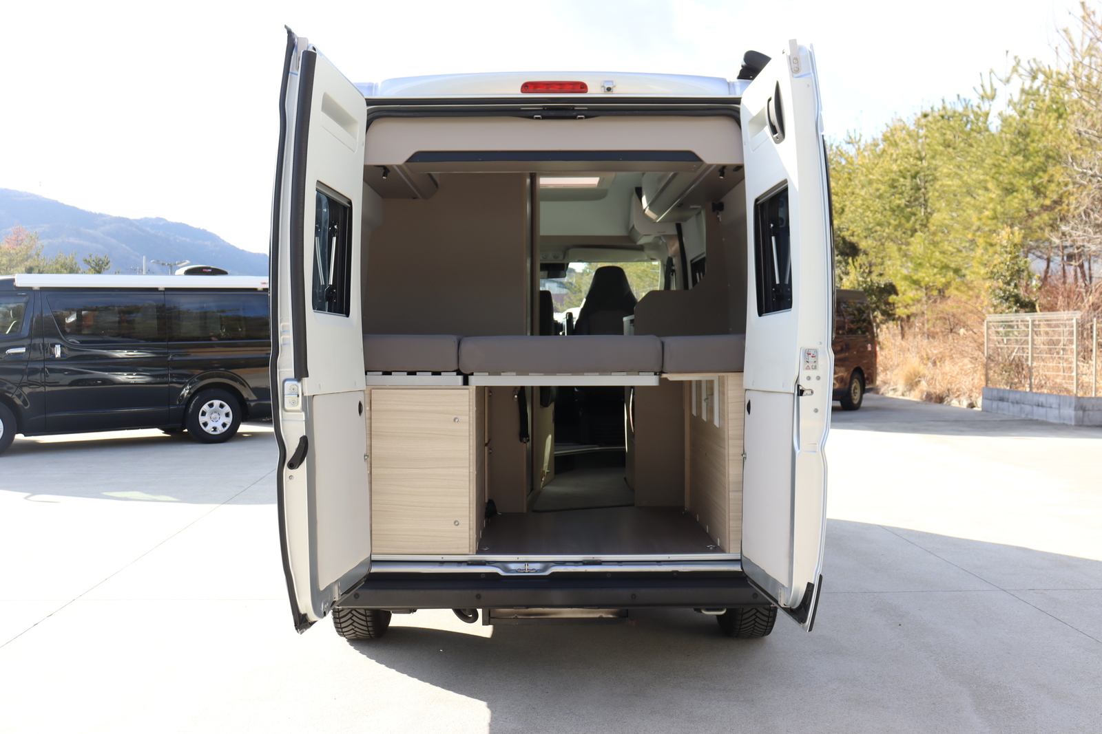 キャンピングカー バンコン ﾃﾞｭｶﾄ ｱﾄﾞﾘｱ ﾂｲﾝ540SPﾌﾟﾗｽ 9AT