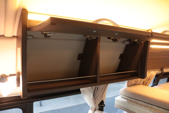 キャンピングカー バンコン ﾊｲｴｰｽ ﾚｸﾋﾞｨ ﾌｧｲﾌﾞｽﾀｰｾﾌﾟﾄ　FF