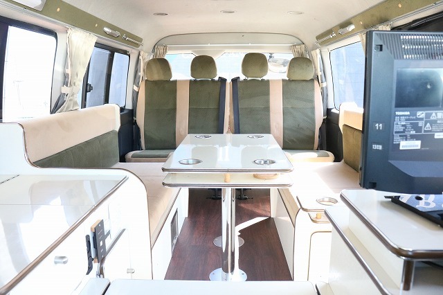 キャンピングカー バンコン ﾊｲｴｰｽ かｰいんてりあ高橋ﾘﾗｯｸｽﾜｺﾞﾝ 4WD