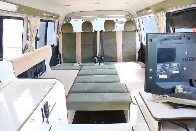 キャンピングカー バンコン ﾊｲｴｰｽ かｰいんてりあ高橋ﾘﾗｯｸｽﾜｺﾞﾝ 4WD