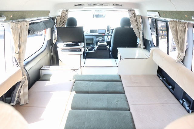 キャンピングカー バンコン ﾊｲｴｰｽ かｰいんてりあ高橋ﾘﾗｯｸｽﾜｺﾞﾝ 4WD