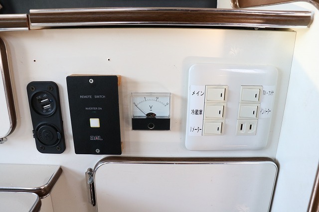 キャンピングカー バンコン ﾊｲｴｰｽ かｰいんてりあ高橋ﾘﾗｯｸｽﾜｺﾞﾝ 4WD