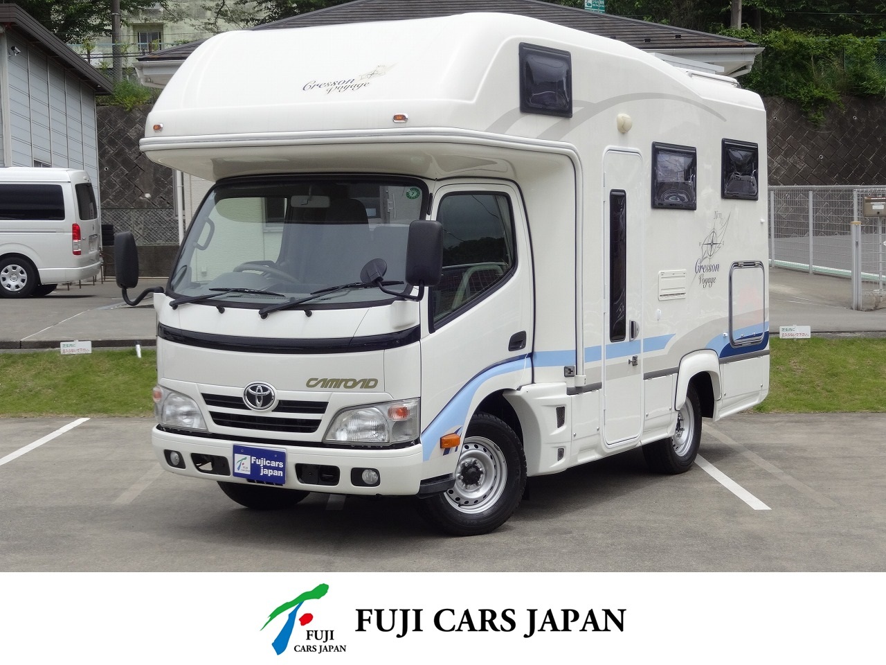 キャンピングカー キャブコン カムロード ナッツRV クレソンボヤージュX FF暖房