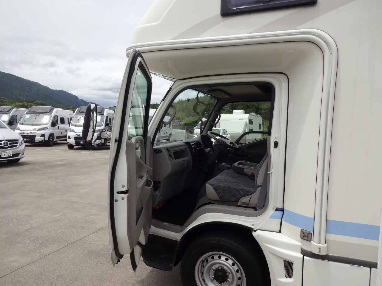 キャンピングカー キャブコン ｶﾑﾛｰﾄﾞ ﾅｯﾂRV ｸﾚｿﾝﾎﾞﾔｰｼﾞｭX FF暖房
