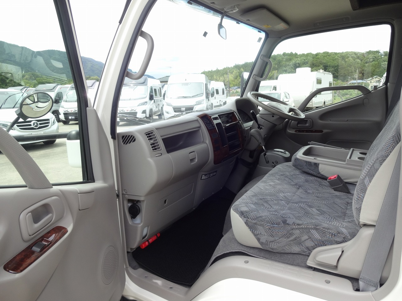 キャンピングカー キャブコン ｶﾑﾛｰﾄﾞ ﾅｯﾂRV ｸﾚｿﾝﾎﾞﾔｰｼﾞｭX FF暖房