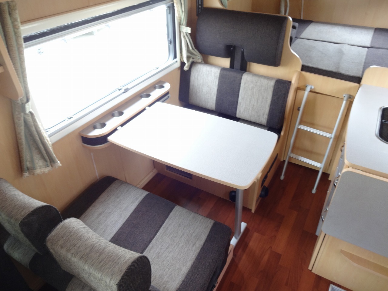 キャンピングカー キャブコン ｶﾑﾛｰﾄﾞ ﾅｯﾂRV ｸﾚｿﾝﾎﾞﾔｰｼﾞｭX FF暖房