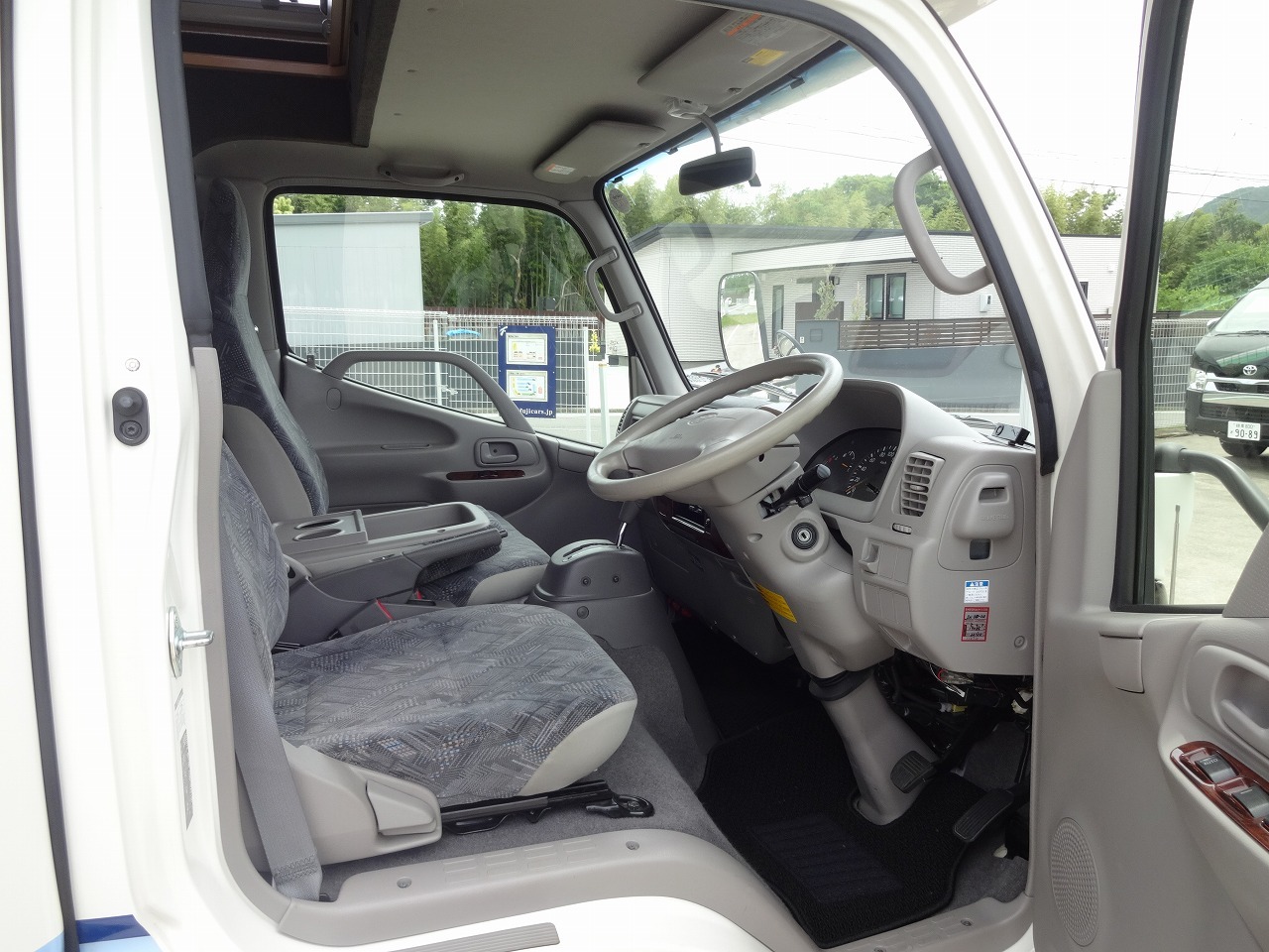 キャンピングカー キャブコン ｶﾑﾛｰﾄﾞ ﾅｯﾂRV ｸﾚｿﾝﾎﾞﾔｰｼﾞｭX FF暖房