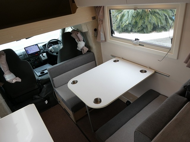 キャンピングカー キャブコン ﾌｧﾝﾙｰﾁｪ　ｳﾗﾙｴｲｼﾞｱ　家ｴｱｺﾝ　ｿｰﾗｰ　FF