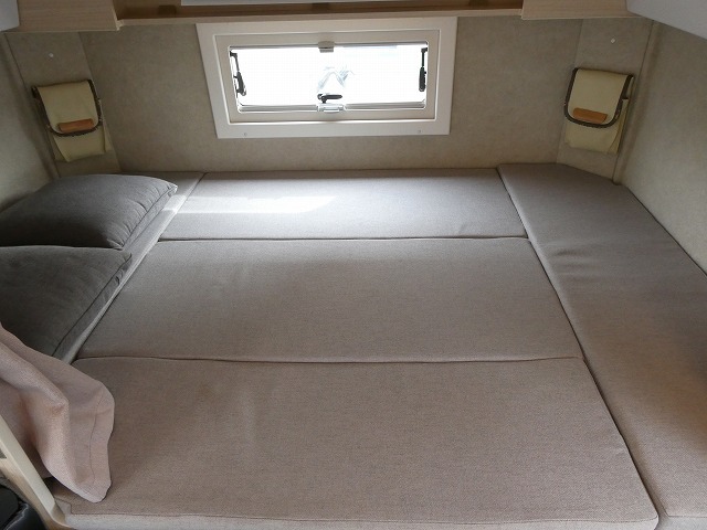 キャンピングカー キャブコン ﾌｧﾝﾙｰﾁｪ　ｳﾗﾙｴｲｼﾞｱ　家ｴｱｺﾝ　ｿｰﾗｰ　FF