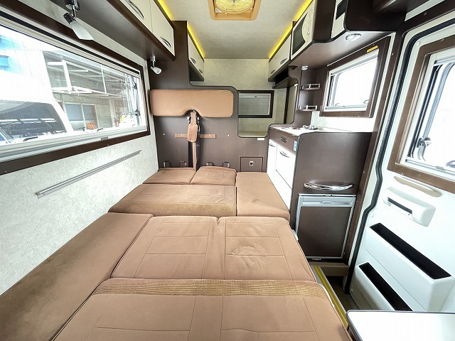 キャンピングカー キャブコン  ﾊｲｴｰｽ ﾌｧｰｽﾄｶｽﾀﾑ CG500 L-HOP