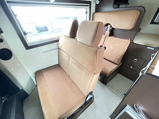 キャンピングカー キャブコン  ﾊｲｴｰｽ ﾌｧｰｽﾄｶｽﾀﾑ CG500 L-HOP