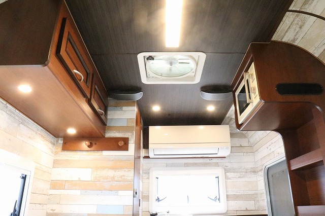 キャンピングカー キャブコン ﾀｳﾝｴｰｽ MYS ﾚｼﾞｽﾄﾛｱｳﾙ　4WD　家庭用AC