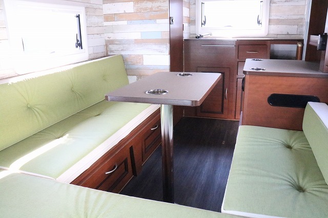 キャンピングカー キャブコン ﾀｳﾝｴｰｽ MYS ﾚｼﾞｽﾄﾛｱｳﾙ　4WD　家庭用AC