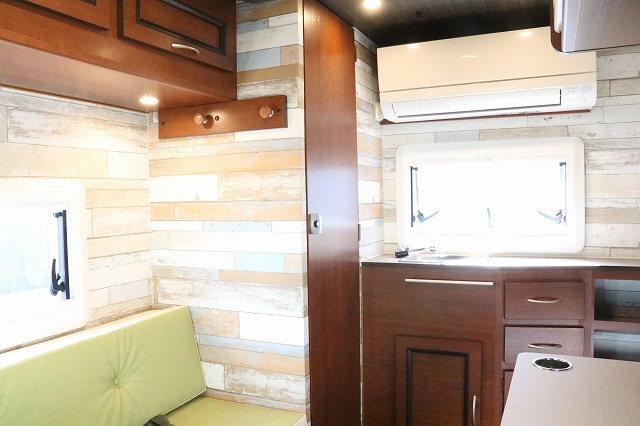 キャンピングカー キャブコン ﾀｳﾝｴｰｽ MYS ﾚｼﾞｽﾄﾛｱｳﾙ　4WD　家庭用AC