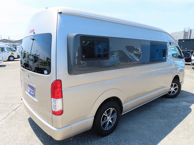 キャンピングカー バンコン ﾊｲｴｰｽ ﾄｲﾌｧｸﾄﾘｰ GT 4WD